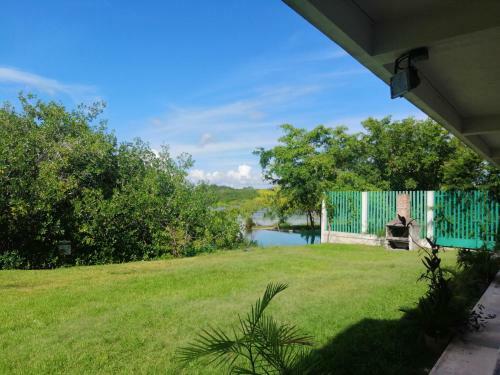 Hotel Tur�stica Laguna Encantada
