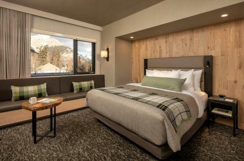Peaks Hotel And Suites