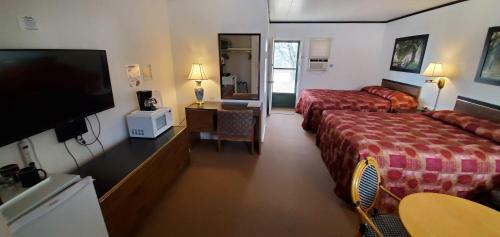 Motel Pinewood Inn