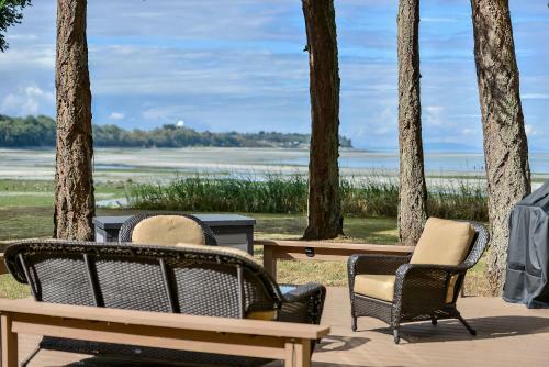 Kye Bay Winter Beach House