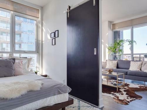 Sweeping Views Luxury 2br Suite Pool Table, Rooftop Patio, Bbq, Coffee