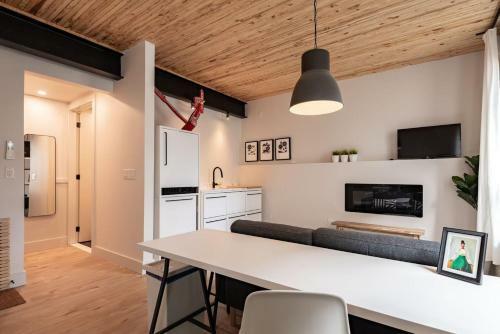 Posada Brewery Park Suite 203 - Sunny North End Studio