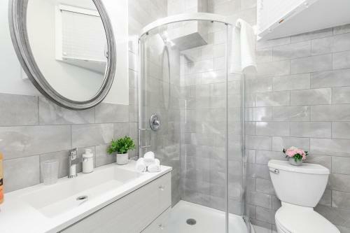 Upscale 1br - Boutique Apartment - Prime Location!