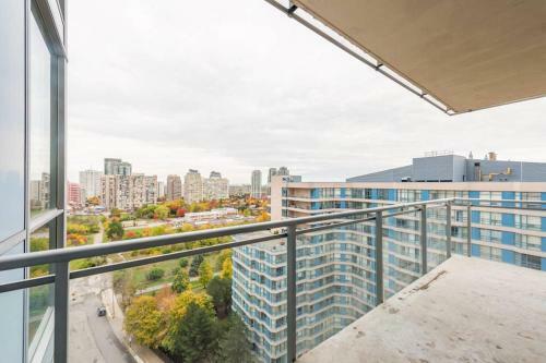 Apartamento Panoramic View 2br & 2bth - Opp Square One Mall