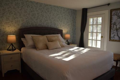 Bed & Breakfast Harrogate House Inn, Circa 1818