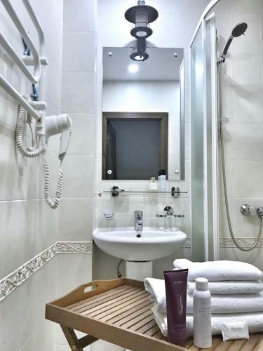Hostal Club Marinn Hotel