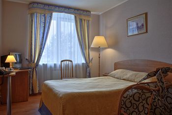 Hotel Polustrovo