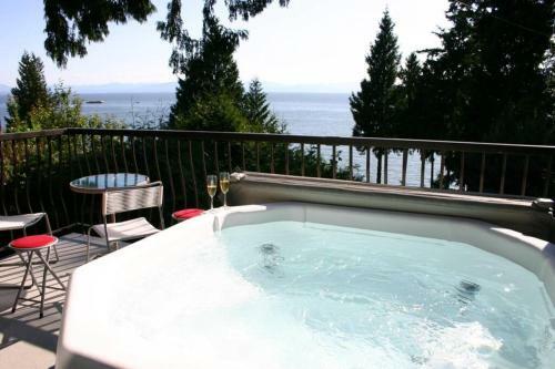 Villa Footprints Beach Cottage And Spa