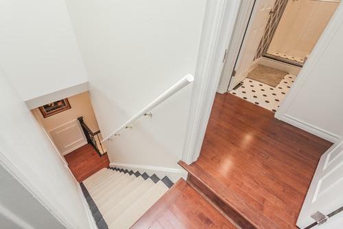 Hostal E Residential Luxury Rental
