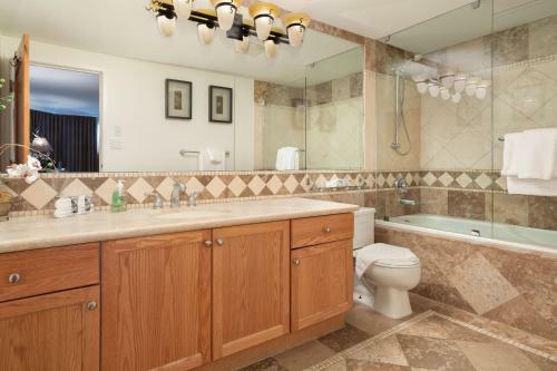 Spacious Ski In Ski Out Condo By Harmony Whistler