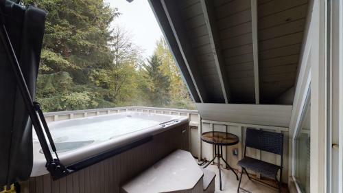 Amazing Village Location With Private Hot Tub