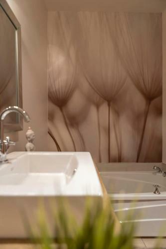 Refuge 132 - 3 Chambres + Spa By Reserver.ca