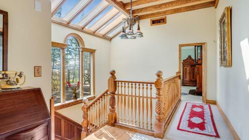 Deep Cove Estate With Pool
