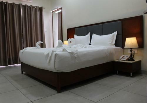 Ixoras Hotel
