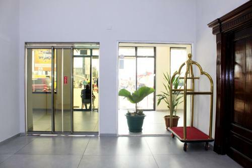Ixoras Hotel