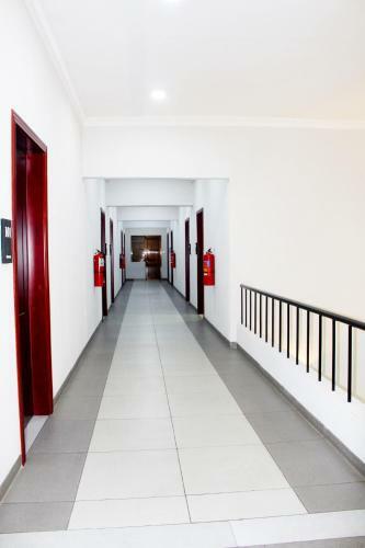 Ixoras Hotel