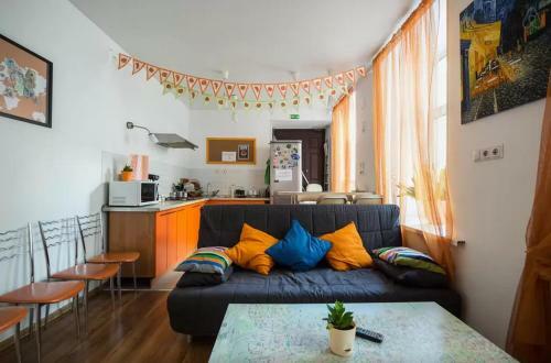 Online Hostel