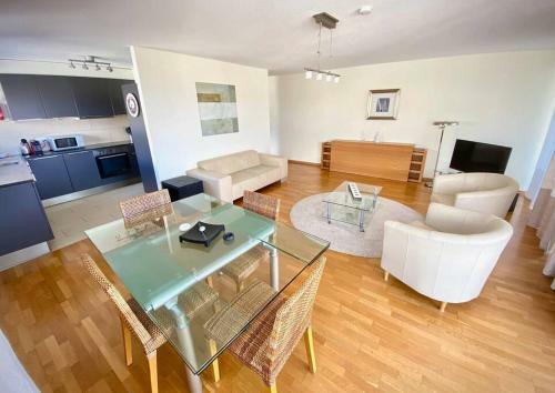Apartamento Good Location, Spacious, Comfortable And Bright!!