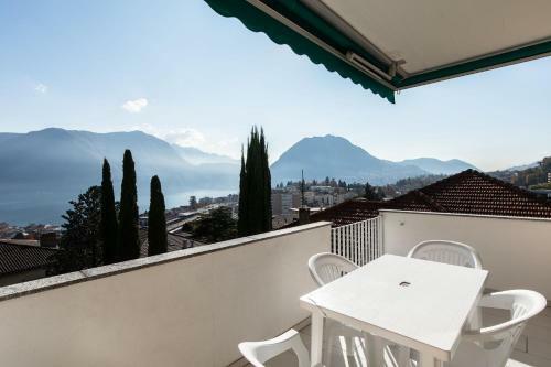 Apartamento Belgolfo Attic With Lake View