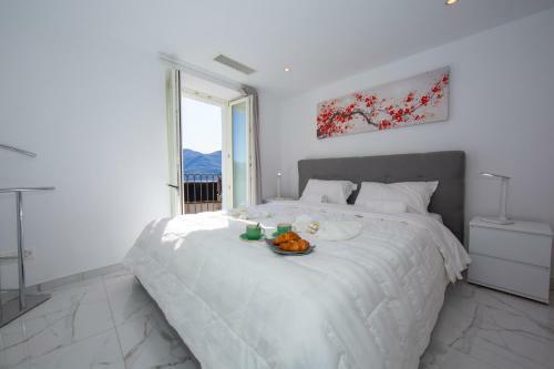 Red View Apartment