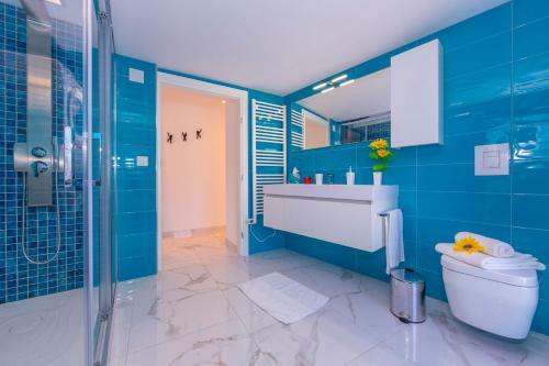 Red View Apartment