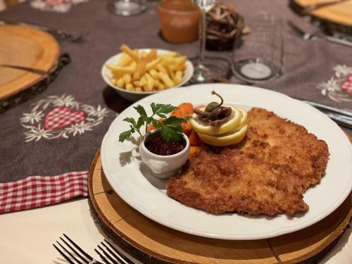 Arlos - Hotel - Restaurant - Bar