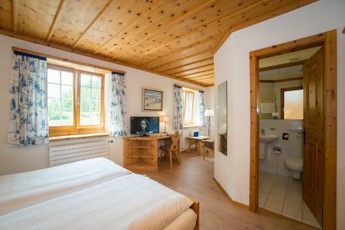 Hotel Sonne Fex Alpine Hideaway