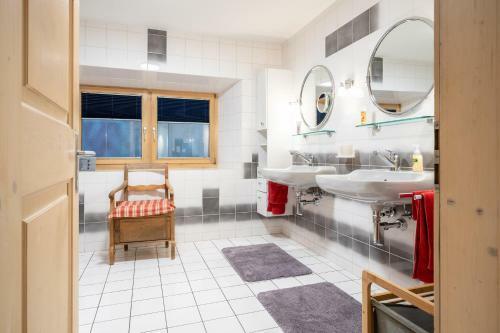 Apartamento Chasa Curtin 17