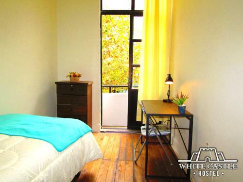 Hostal White Castle Hostel