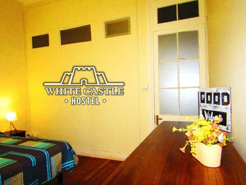 Hostal White Castle Hostel