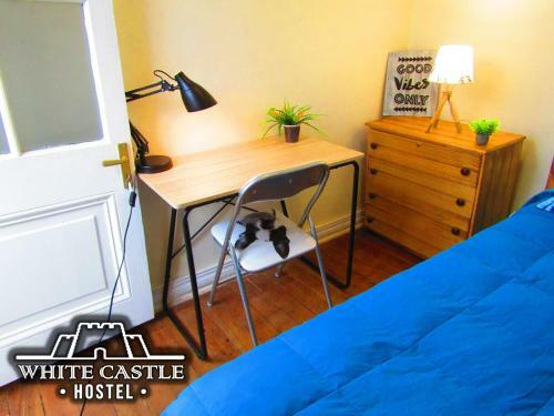 Hostal White Castle Hostel