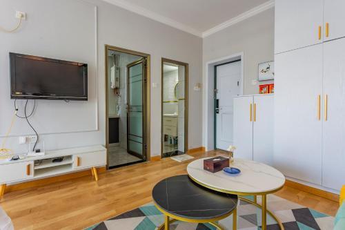 Sunshine City View Apartment