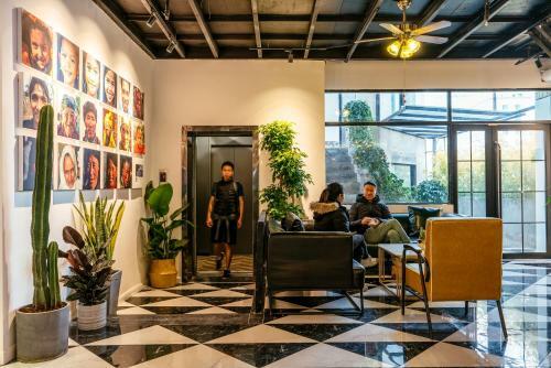 Poshpacker�chengdu Local Tea Hostel