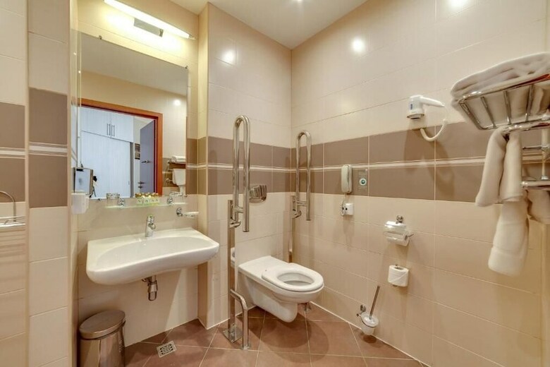 New Peterhof Hotel