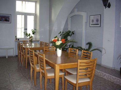 Randhouse Morskaya B&B