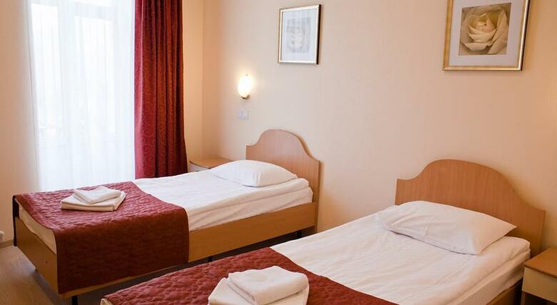 Hostal Octaviana Hotel