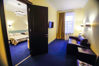 Roses Hotel