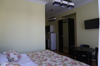Roses Hotel
