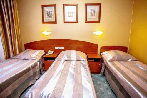 Galakt Hotel