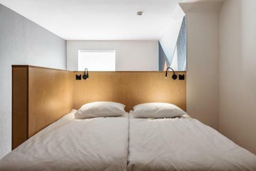 Hotel Vertical