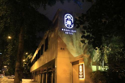 Moonlight Hotel