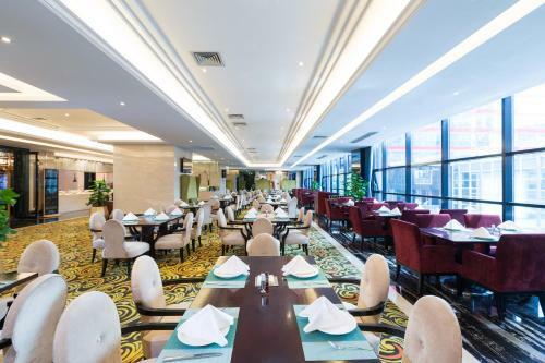 Cheng Du Da Ding Century Plaza Hotel