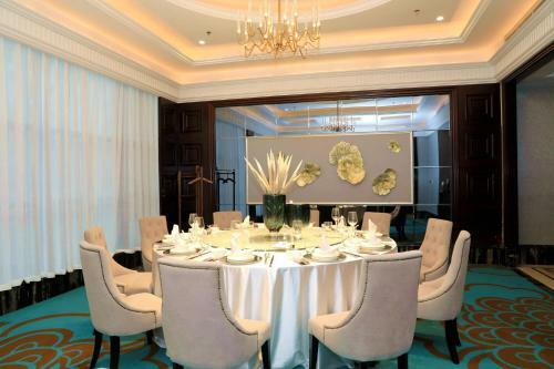 Cheng Du Da Ding Century Plaza Hotel