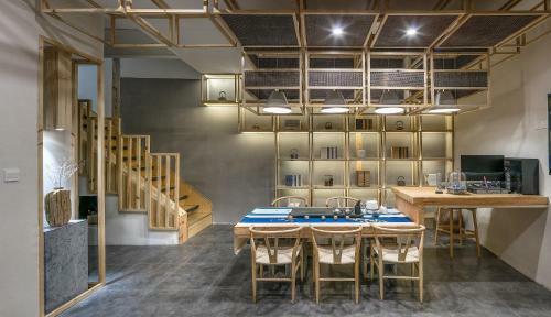 Lijiang Muqian Hotel