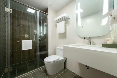 Hotel Ibis Dalian Xinghai Park