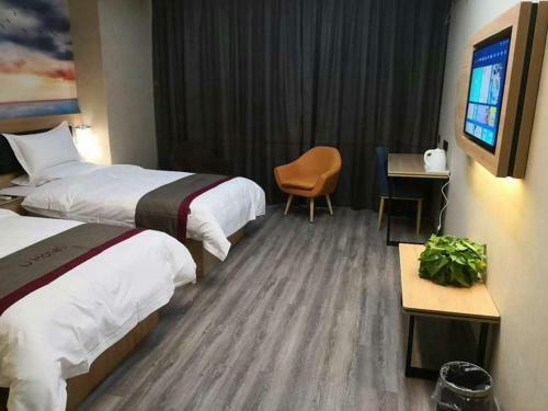 Thank Inn Chain Hotel Shanxi Datong Railway Station Store