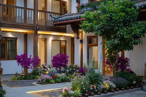 Xiao Qiao Liushui Homestay
