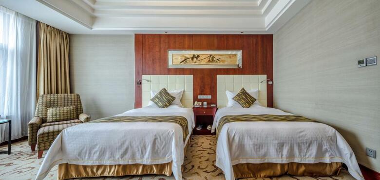 Yungang Jianguo Hotel