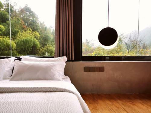 Hotel Z Plus Mountain Resort Inn