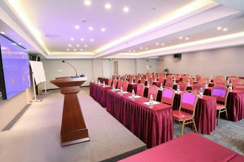 Lavande Hotel Dongguan Humen Square